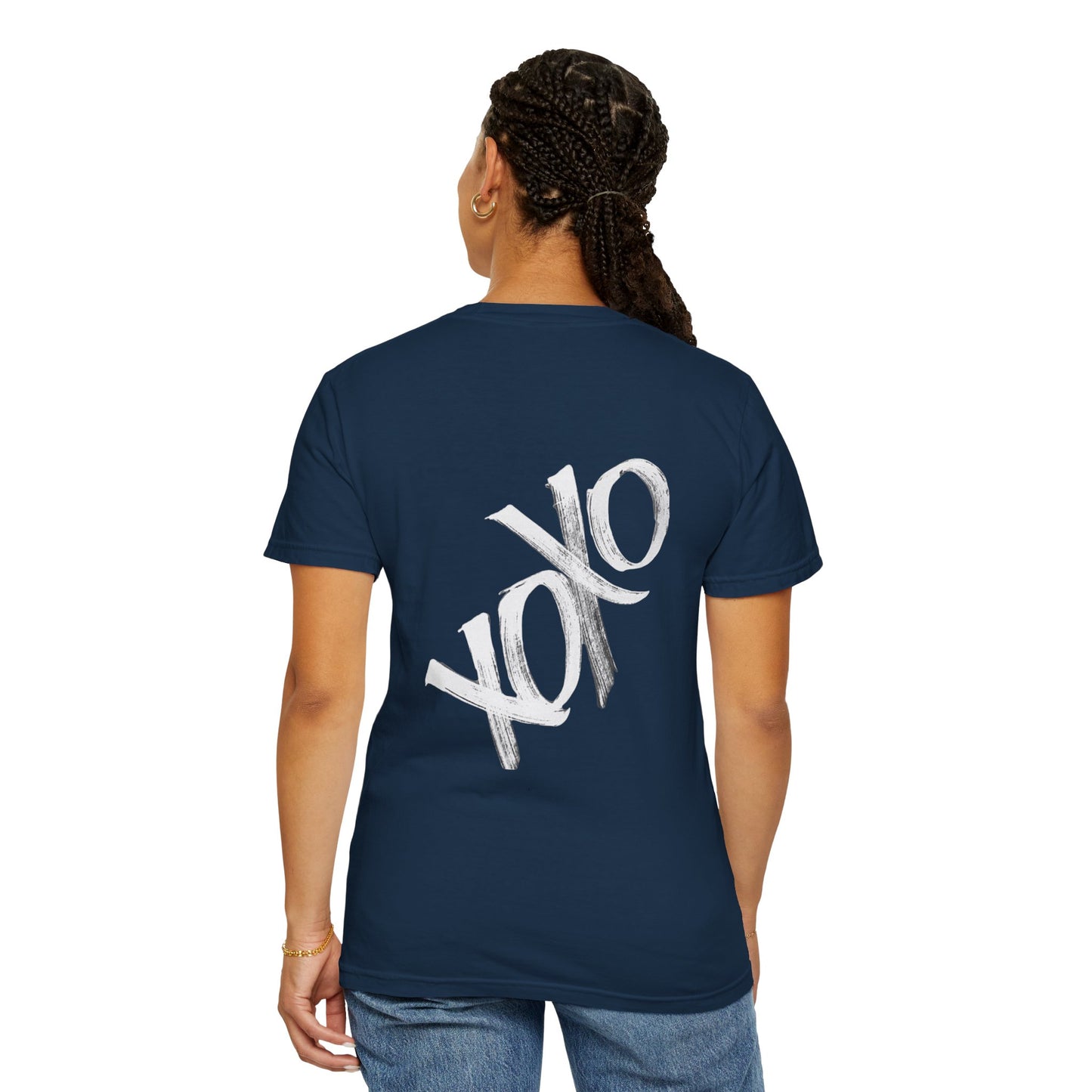 XOXO Brushstroke T-Shirt — Casual Graphic Tee for Valentine’s & Everyday
