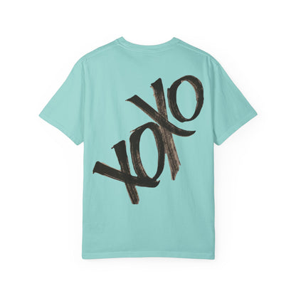 T-Shirt — Oversized XOXO Crown Graphic Tee