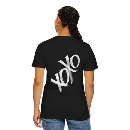 XOXO Brushstroke T-Shirt — Casual Graphic Tee for Valentine’s & Everyday