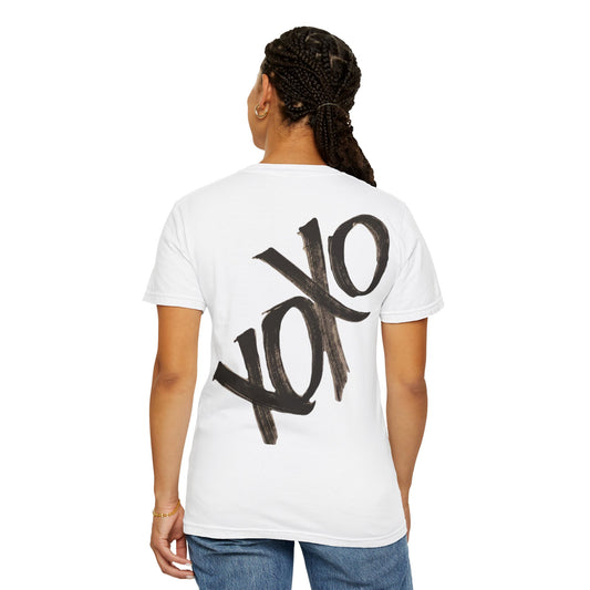 T-Shirt — Oversized XOXO Crown Graphic Tee
