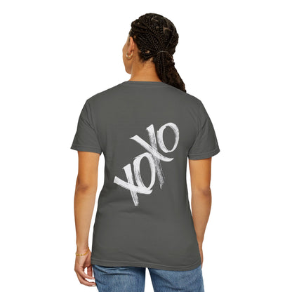 XOXO Brushstroke T-Shirt — Casual Graphic Tee for Valentine’s & Everyday